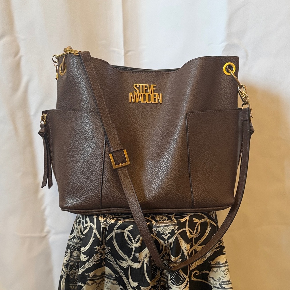 Steve Madden Dark Brown Shoulder Bag with Gold Accents